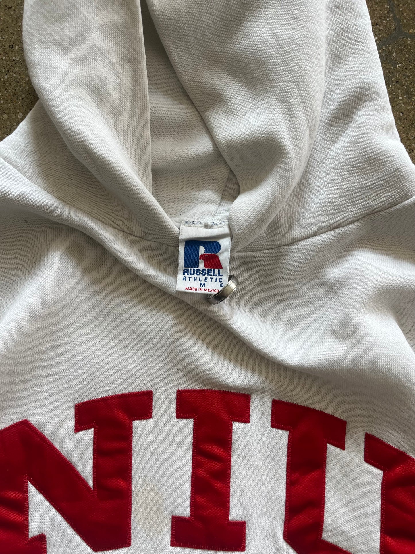 90’S IVORY “NIU” RUSSELL ATHLETIC HOODIE - BOXY M