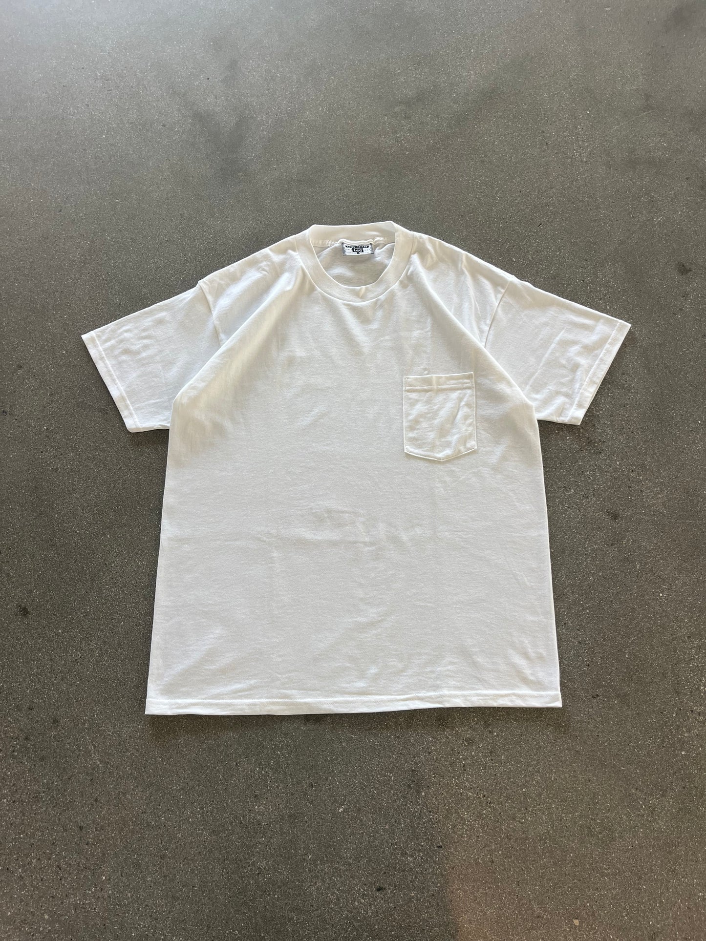 90’S WHITE BLANK POCKET TEE - L/XL