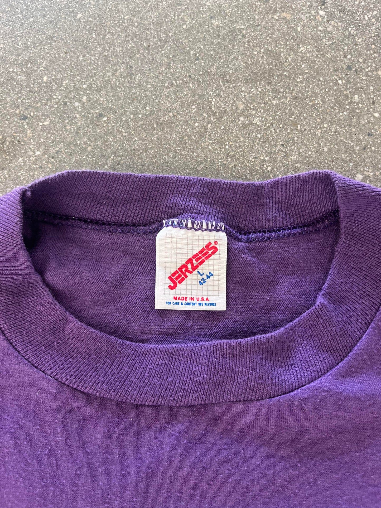 90'S "OBJECTS UNDER THIS SHIRT ARE LARGER THAN THEY APPEAR" - L